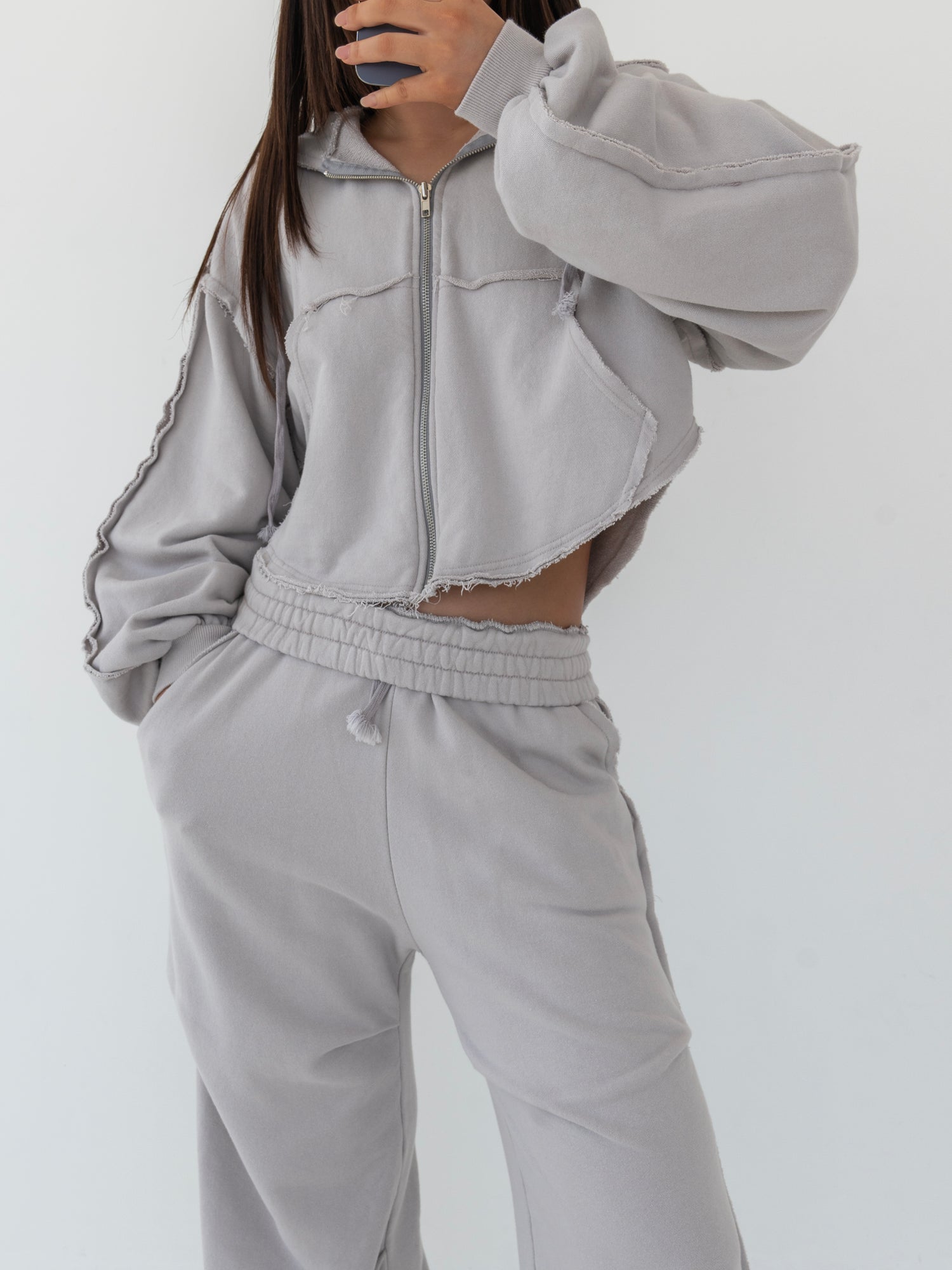 Sienna Open Seams Cropped Sweatshirt / Light Grey