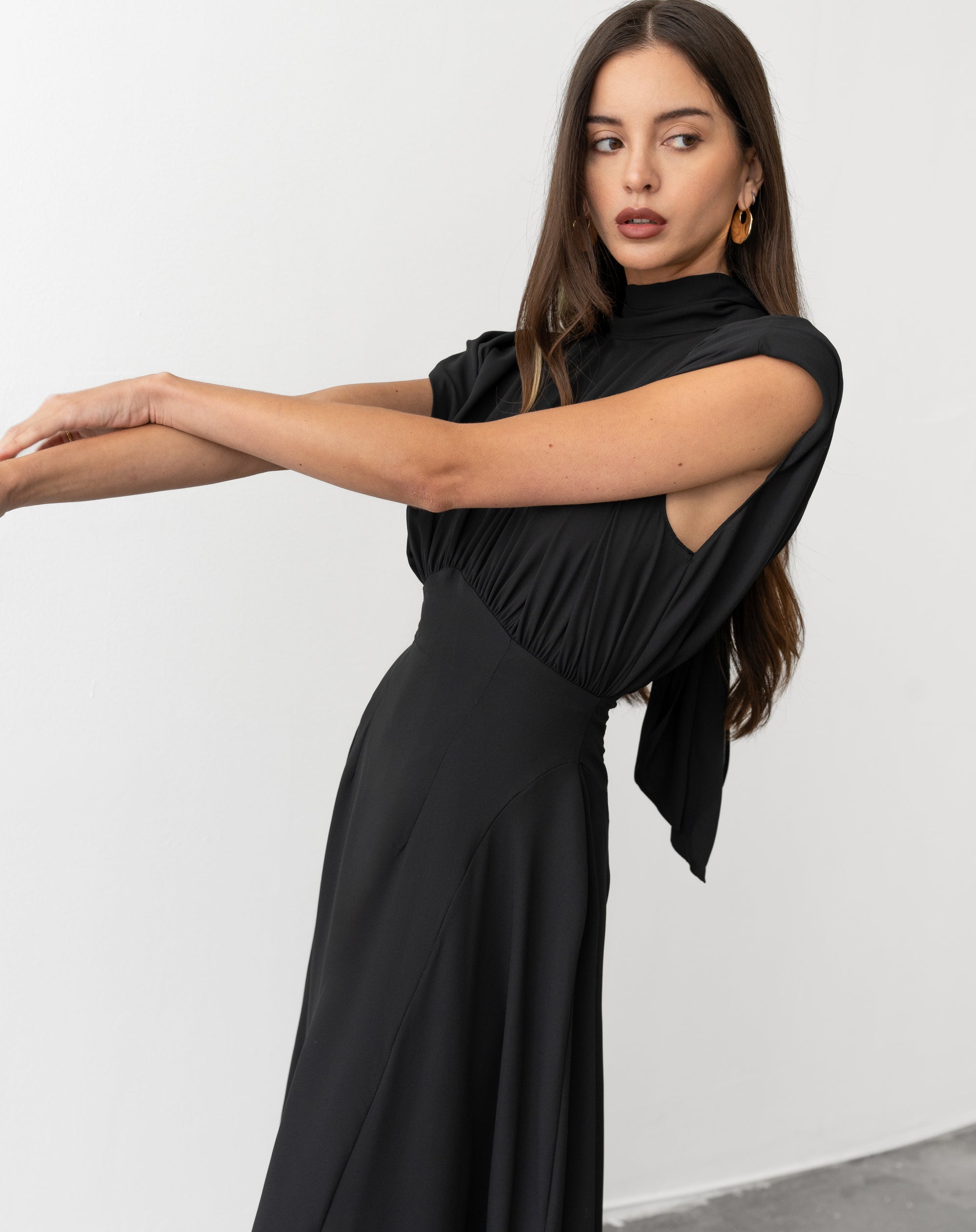 Robe sans manches nouée au dos Eliana, noir