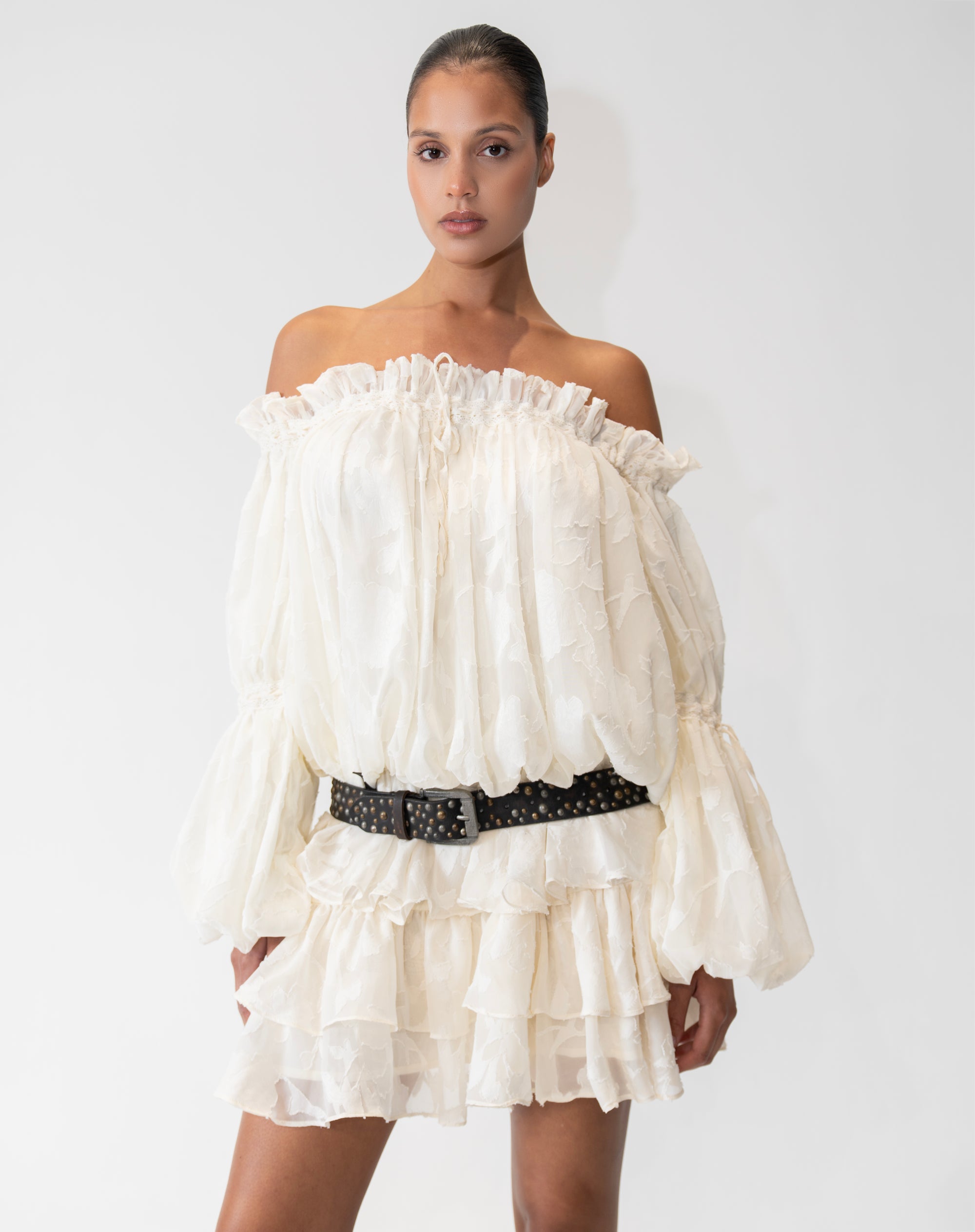 Chemisier froncé à épaules dénudées Elora, pêche