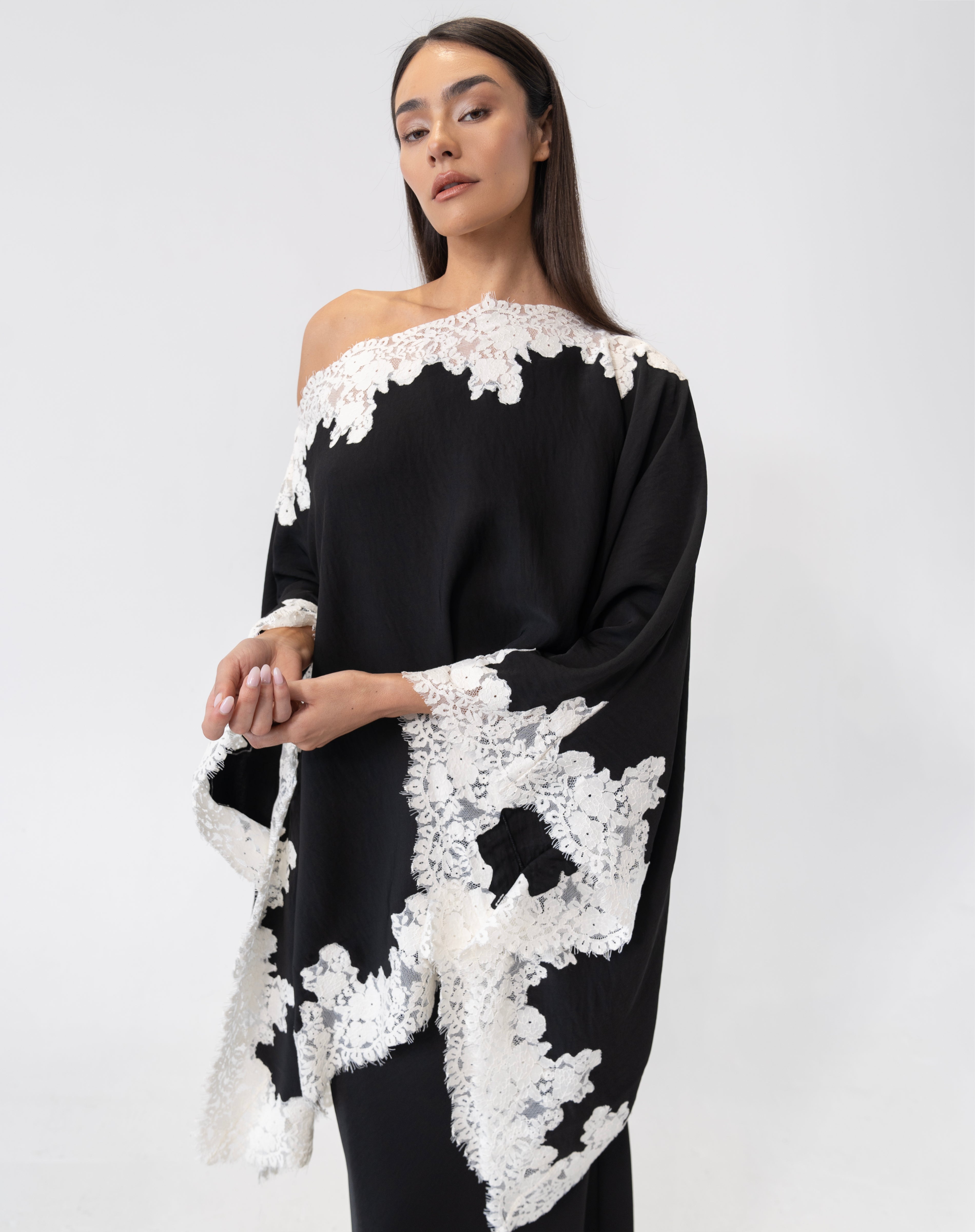 Elsie Lace Cape Top, Black | The Bekk
