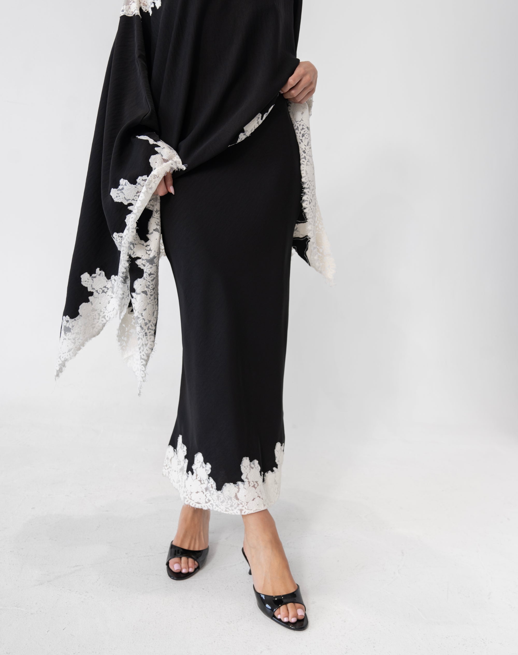 Heather Lace Skirt, Black