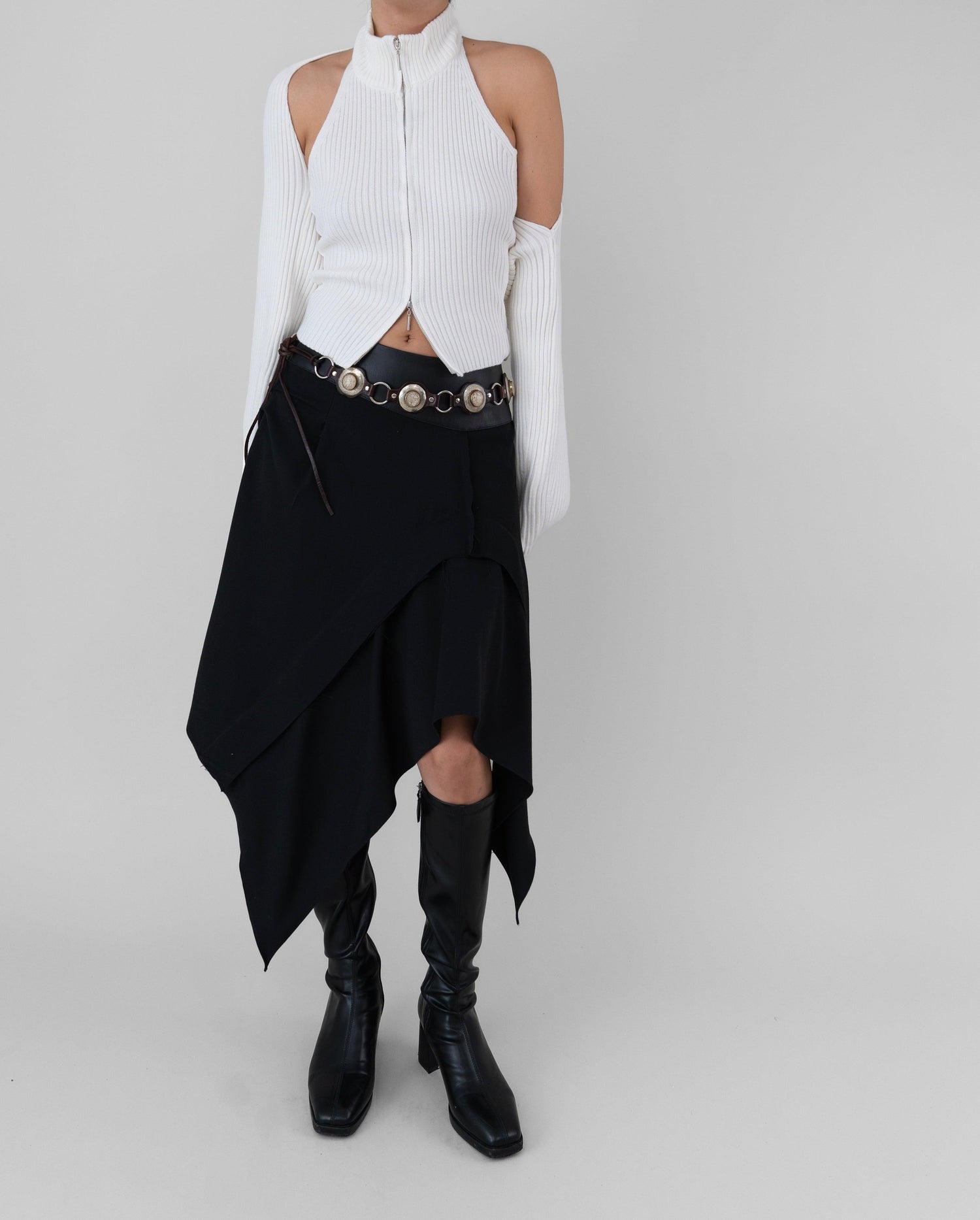 Alina Asymmetric Low Waist Mid Skirt / Black - The Bekk