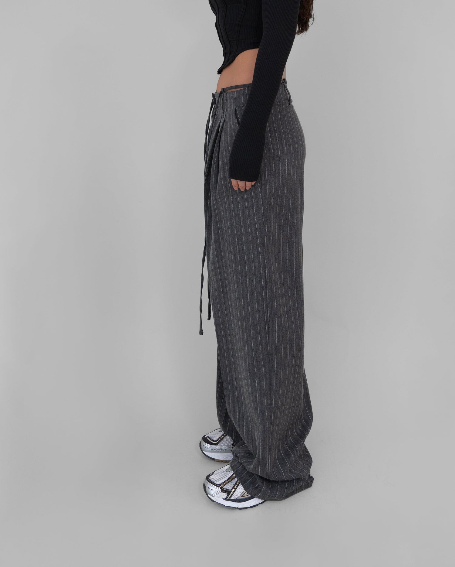 Rian Strap Waist Wide Leg Pin Striped Pants / Charcoal - The Bekk